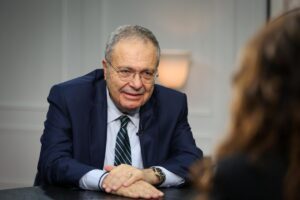 نائب رئيس الوزراء اللبناني: السلطات اللبنانية تسعى لتسليم أكبر عدد ممكن من الموقوفين إلى الحكومة السورية.